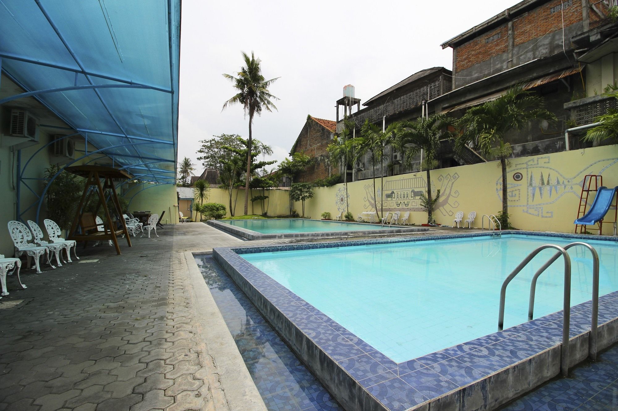 Hotel Reddoorz @ Solo Street Maguwo Exterior foto